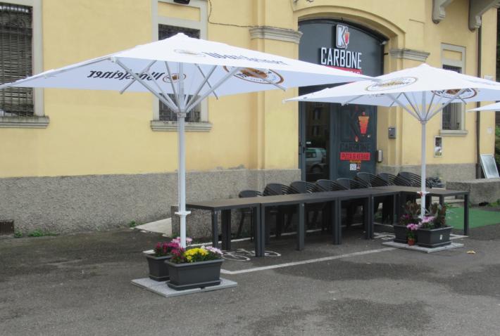 Piazzale Santa Croce, &laquo;l&rsquo;area per il parcheggio dei monopattini elettrici si riempie di&hellip; tavolini&raquo;