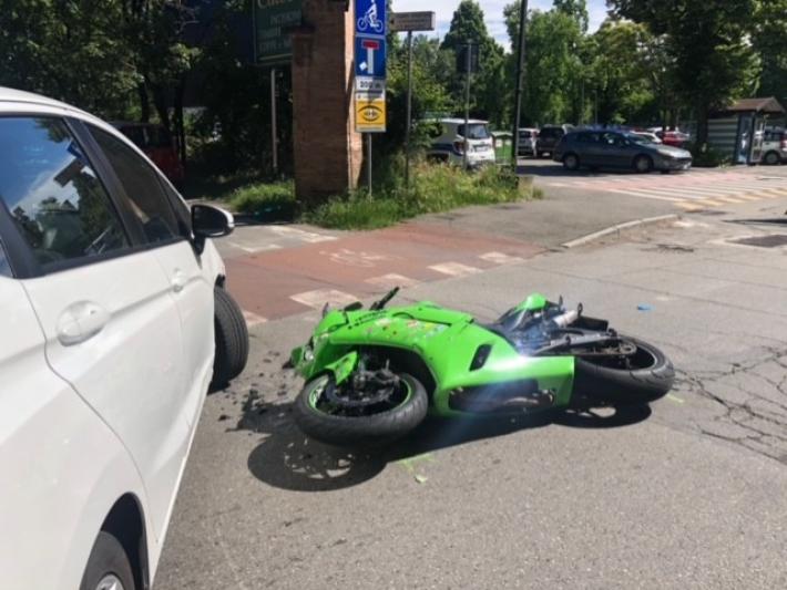 Tre incidenti in un'ora a Parma, scontro auto-bici a Fidenza