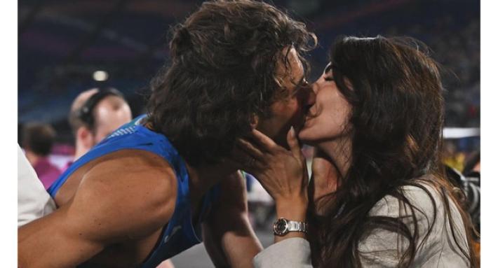 Tamberi omaggio a moglie, "senza di lei non sarei chi sono"