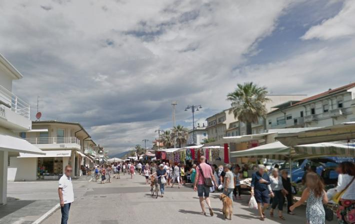 Altro pomeriggio di violenza in Passeggiata a Viareggio: rissa fra giovanissimi, 3 feriti