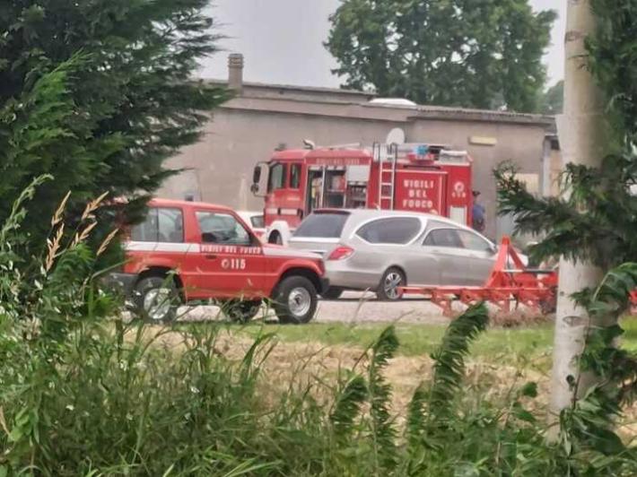 18enne al lavoro muore schiacciato da un mezzo agricolo 