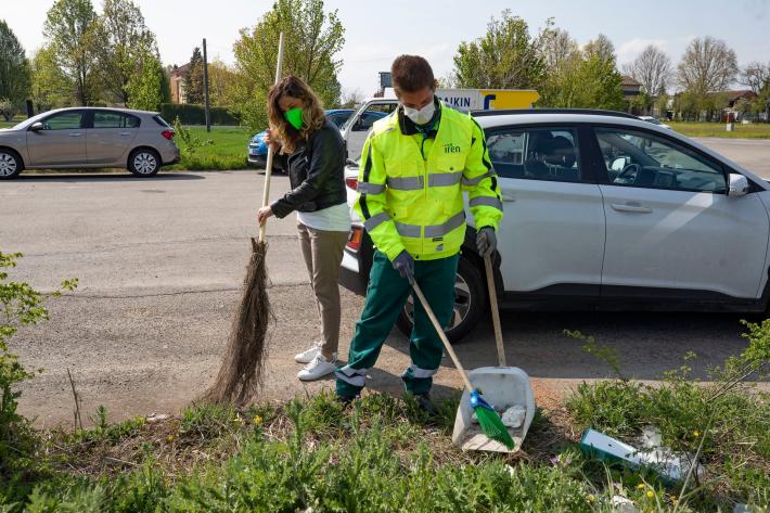 Strade e fossi: raccolte 1,7 tonnellate di rifiuti