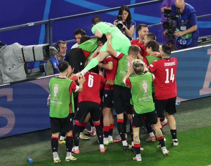 Europei 2024: la Georgia batte il Portogallo (2-0)  e passa agli ottavi. La Turchia condanna la Repubblica Ceca