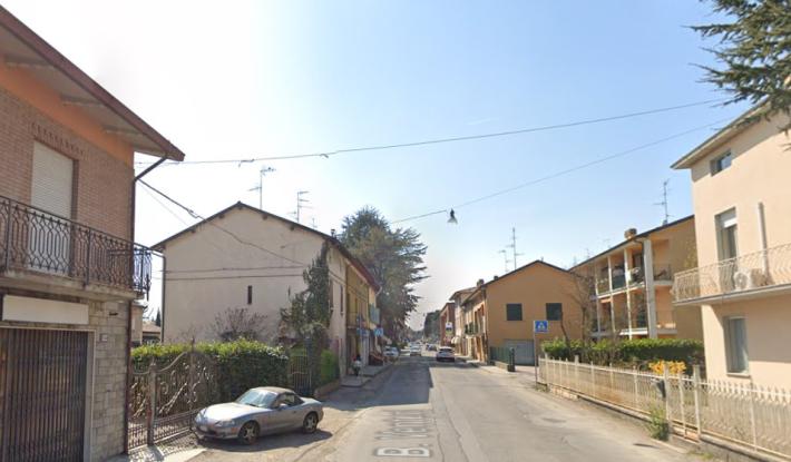 Donne sole prese di mira dai truffatori in Val d'Enza: sventato in extremis il raggiro del finto incidente 