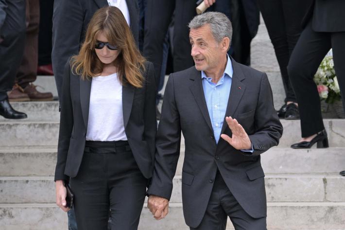 Inchiesta su Sarkozy: Carla Bruni rischia il rinvio a giudizio