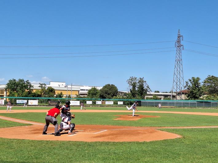 Junior Parma  serie b, doppietta e sorpasso sul Piacenza
