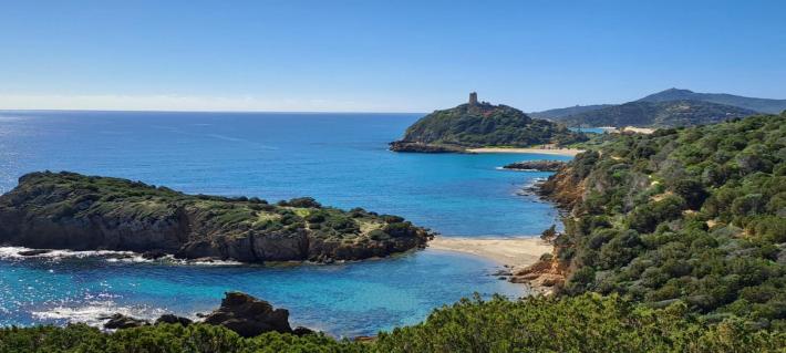 Sardegna: turista modenese quarantenne muore mentre fa il bagno a Chia
