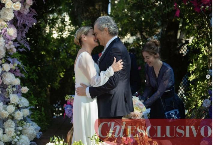 Simona Ventura e Giovanni Terzi si sono sposati oggi a Rimini