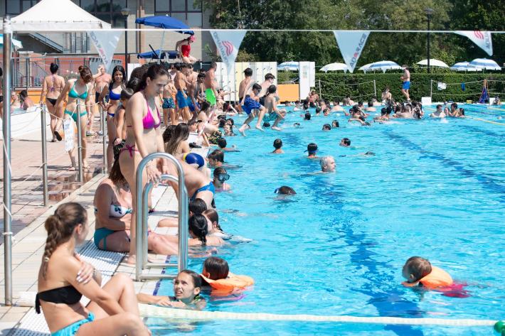 Tutti in piscina  &laquo;Ma in giugno &egrave; stato un disastro&raquo;