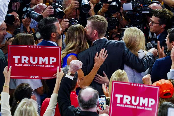 La convention repubblicana approva la nomination di Trump per la Casa Bianca