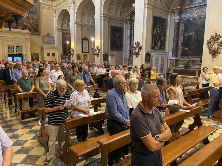 Commozione al rosario per Giorgio Delsante