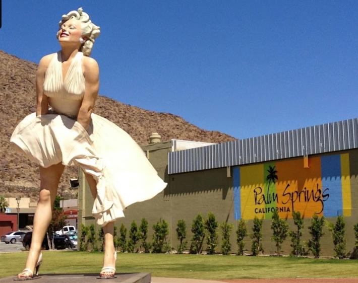 "Scandalosa" rimossa la statua di Marilyn a Palm Spring