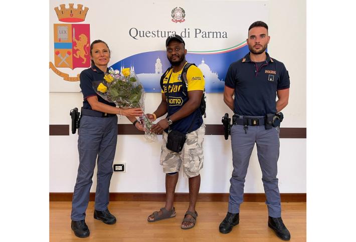 Omaggio alla polizia di stato 