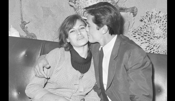 Alain Delon e quel discorso a Cannes: "Devo tutto alle donne" 