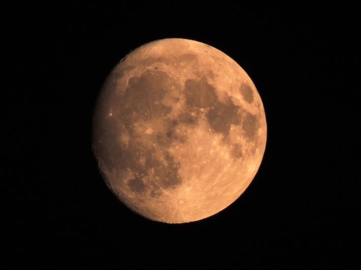 In arrivo la super luna blu dello Storione