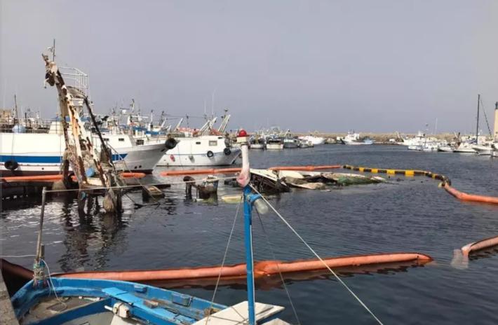 Tromba d'aria in mare, affonda barca a vela al largo di Palermo: 7 dispersi, 15 i salvati 