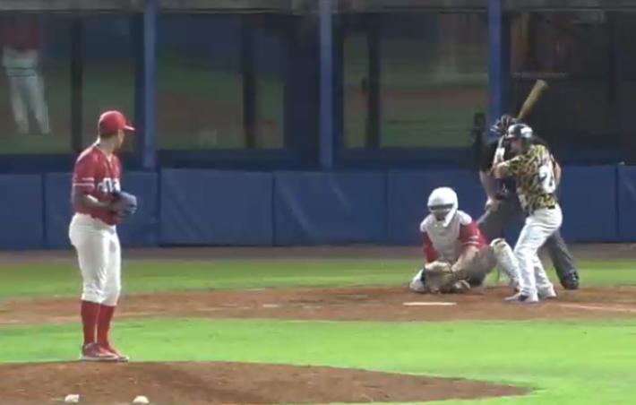 Parma batticuore, vince 4-3 e vola in finale con San Marino: sotto 3-1 al settimo, ribalta tuto. Gioco fermo 20' per una sostituzione errata di Macerata