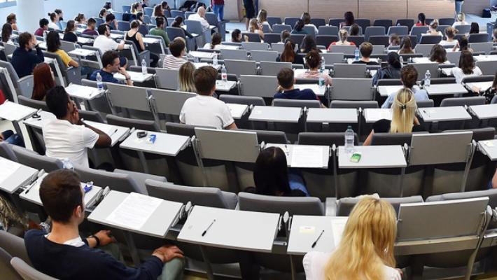 Professioni Sanitarie (Infermieri, Fisioterapisti e altri), scadenza dei bandi ultima settimana di agosto per l&rsquo;esame di ammissione del 5 settembre.