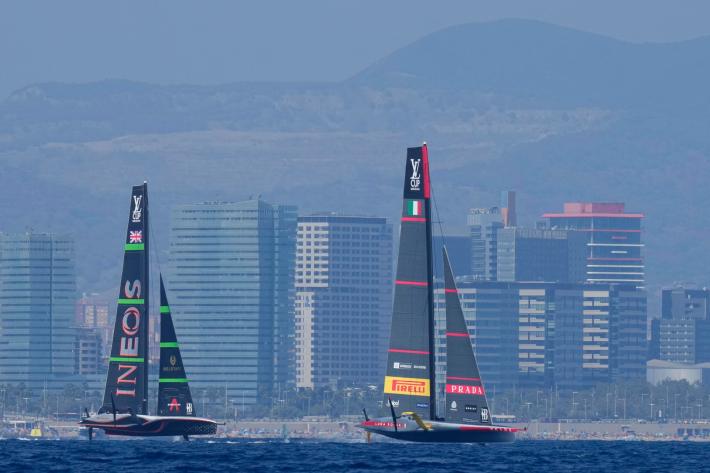 America's Cup, prova di forza di Luna Rossa: battuta  anche Ineos Britannia