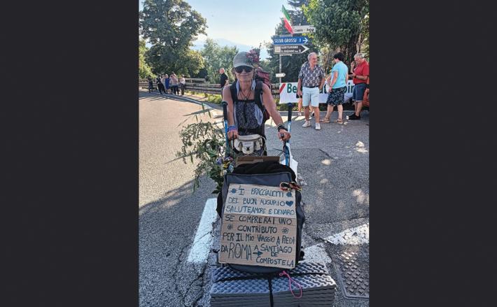 Tappa a Cassio per la pellegrina spagnola Marian