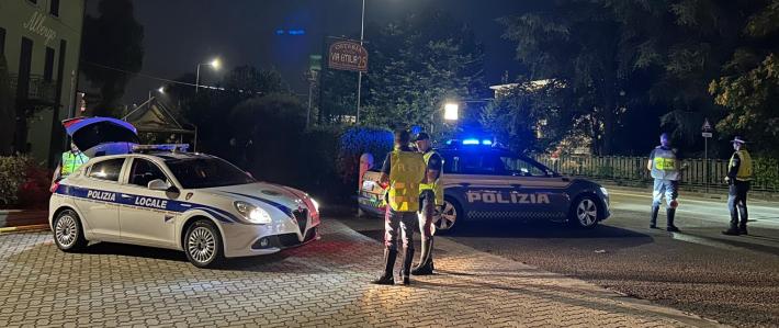Nottata di Controlli della Polizia di Stato di Parma e della Polizia Locale di Fontevivo (PR): per due conducenti sorpresi alla guida dopo aver bevuto troppo scatta la denuncia.