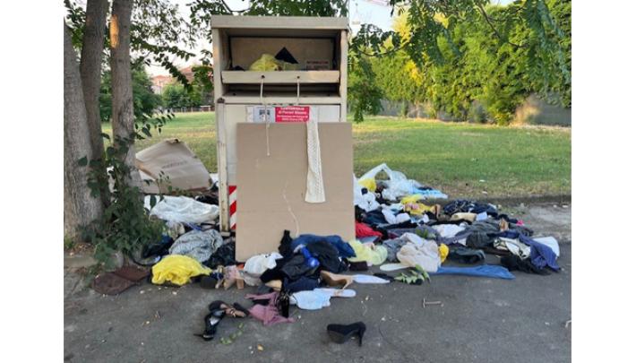 Degrado in via Testi