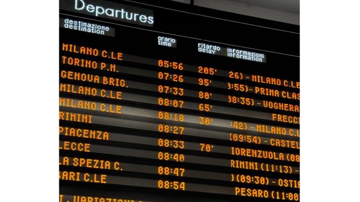 Treni, ritardi fino a 120 minuti per un guasto sulla linea tra Bologna e Castel San Pietro