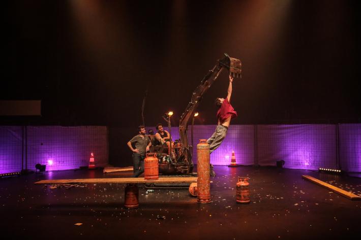 Tutti matti per Colorno: lo spettacolo "Extension" &egrave; rimandato di un giorno a causa del maltempo