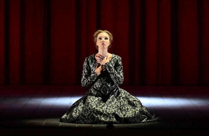 Macbeth&nbsp;nella versione francese del 1865 per la prima volta in forma scenica in tempi moderni debutta al xxiv festival verdi