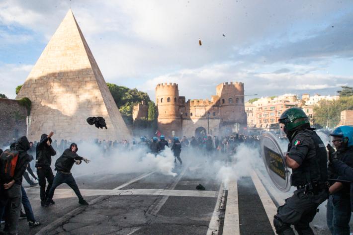 Un corteo a sostegno  di hamas e dell'iran