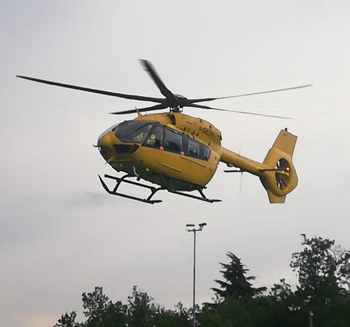 Tragico schianto in moto a Bore: morto un giovane di 23 anni