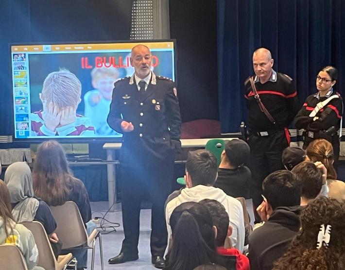 Busseto: i carabinieri incontrano gli studenti nell&rsquo;ambito del progetto &ldquo;Diffusione della cultura della legalita&rsquo;&rdquo; 