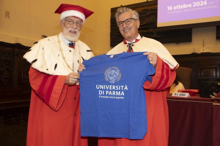 Laurea ad honorem a Giampiero Maioli: "Si pu&ograve; essere allo stesso tempo local e glocal" - Video e interviste