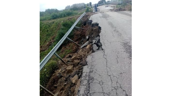 Selfie sugli argini dei fiumi, intervengono i carabinieri 