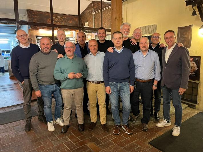 Gli ex studenti della 5&ordf;A del Rondani si ritrovano per i 40 anni dal diploma