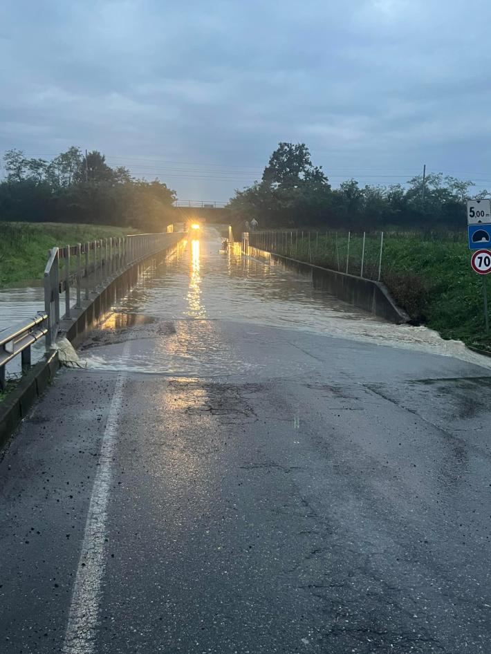 Disagi con strade ancora chiuse nella Bassa