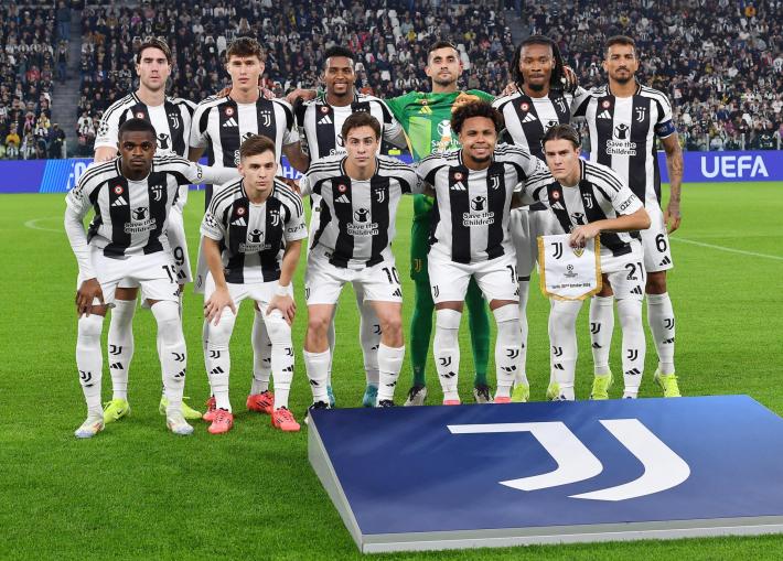 Juve ko casalingo in Champions contro lo Stoccarda 0-1 (che si fa parare un rigore... e non solo): decide  El Bilal Tour&eacute; al 93'. Aston Villa-Bologna 2-0