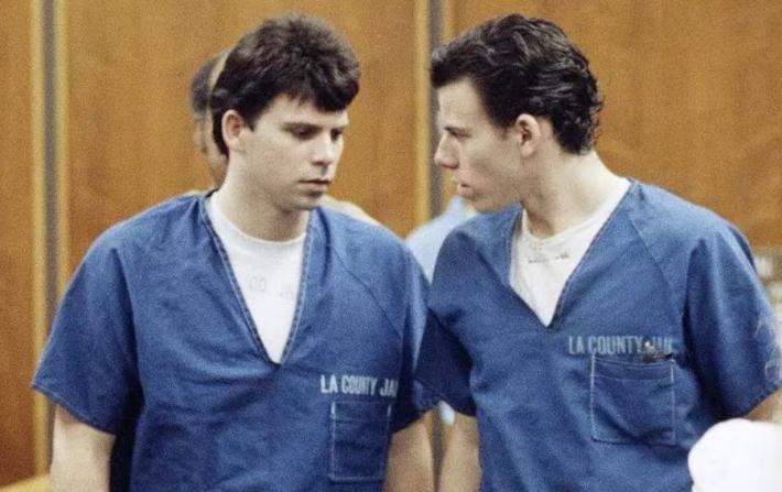 Nuova sentenza per fratelli Menendez per omicidio genitori 