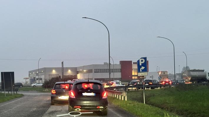 Forti disagi a Busseto causa passaggio a livello 