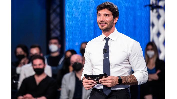 Venier a Belve, 'il mio erede a Domenica In Stefano de Martino'