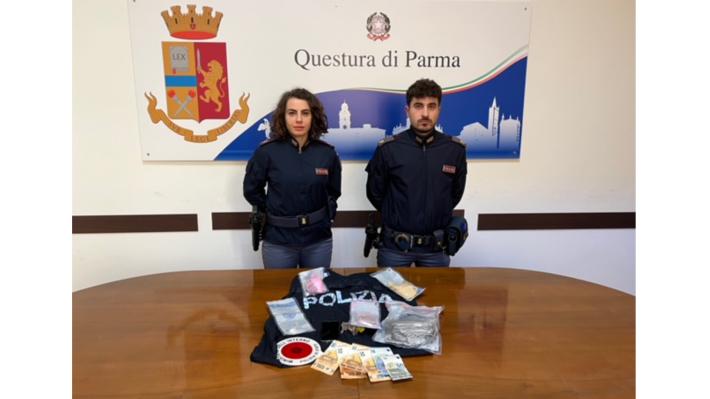 Sequestrati circa 500 grammi di cocaina bianca e rosa. Arrestato.