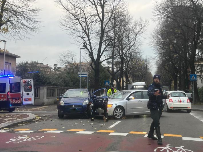 Scontro in via Torelli