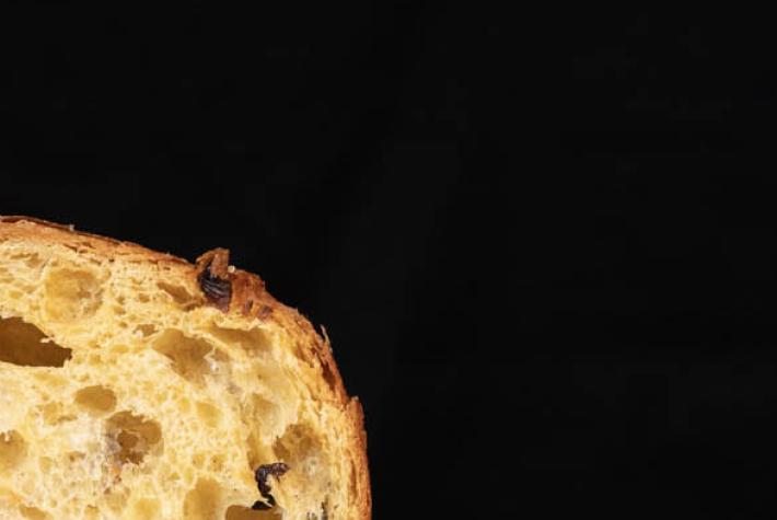Soffocato dal panettone, muore durante il pranzo della vigilia di Natale