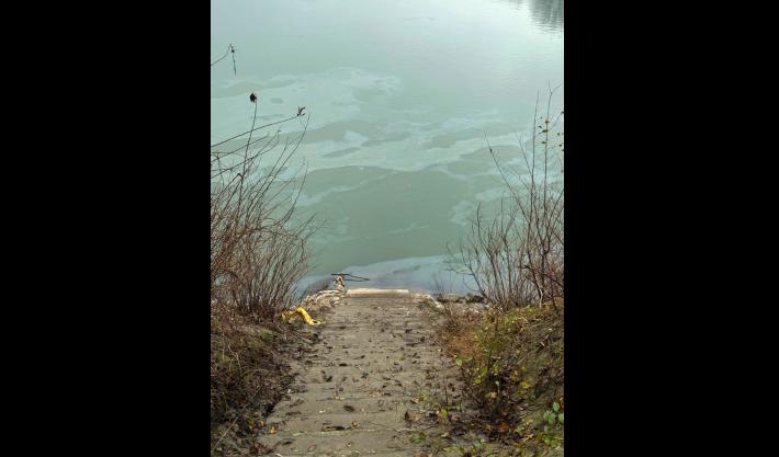 Acqua del Po macchiata a Polesine Zibello: &egrave; uno sversamento di inquinanti?