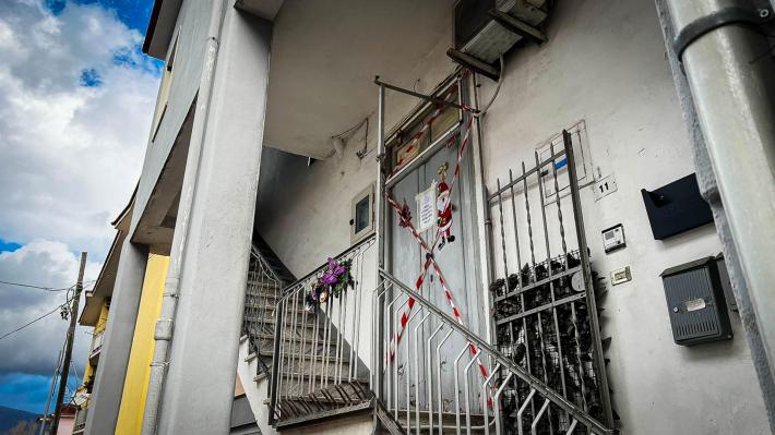  A 4 anni cade dalla scala a chiocciola e muore: stava per essere affidata alla nonna