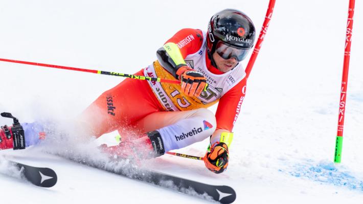 Sci alpino: Cdm. Caveziel cade in Super G, via con elisoccorso