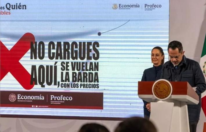 In Messico striscioni di avviso nei benzinai 'troppo cari'