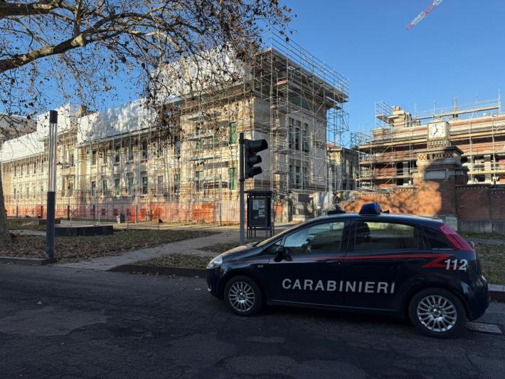 Salsomaggiore, imbianchino cade e resta ferito: portato al pronto soccorso 