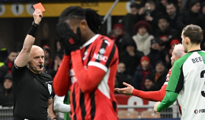 Follia di Theo decisiva, Milan-Feyenoord 1-1: rossoneri eliminati