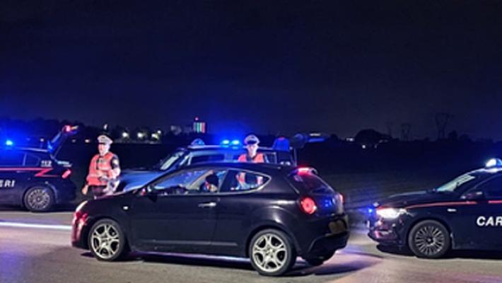 Servizio straordinario dei carabinieri per il controllo del territorio. 3 denunce, 3 patenti ritirate e 2 segnalazioni per uso di stupefacenti
